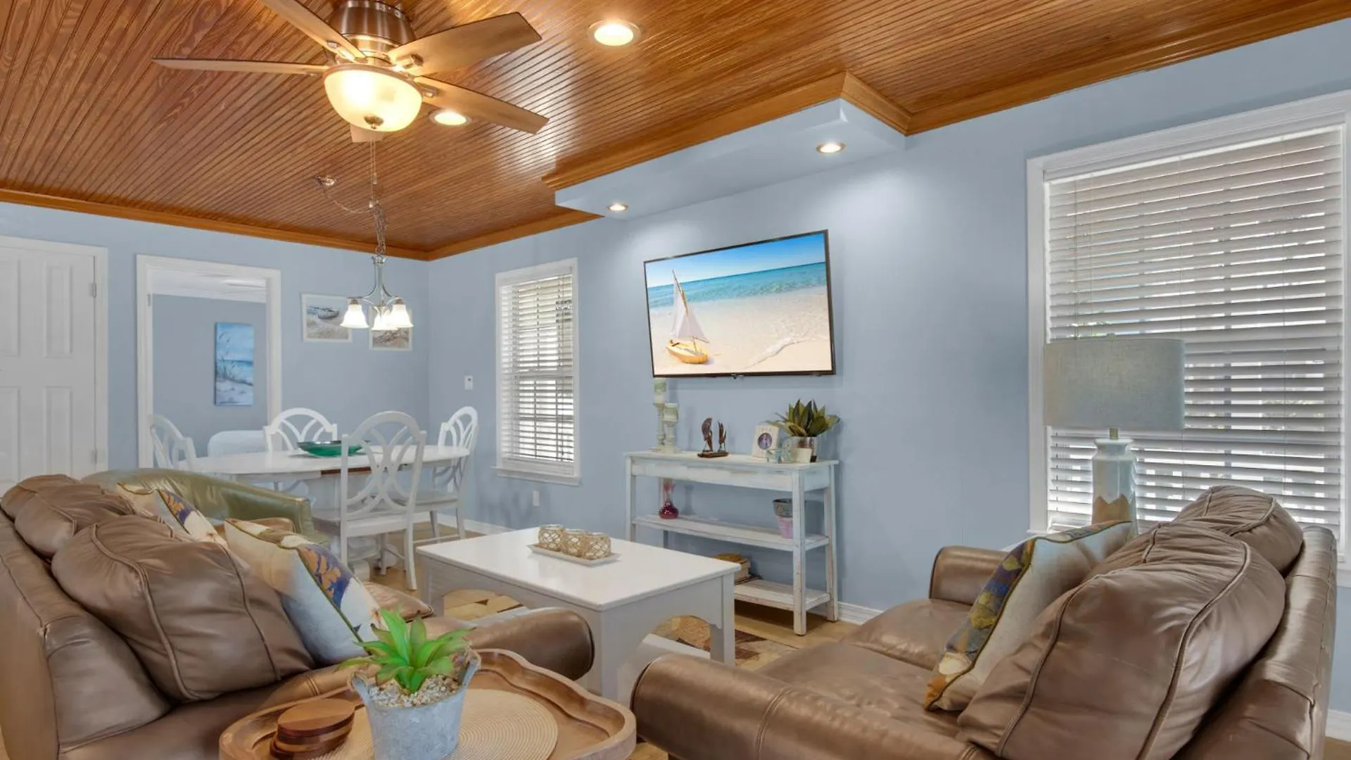 Cozy Beach House By Newman-Dailey Destin 0*,